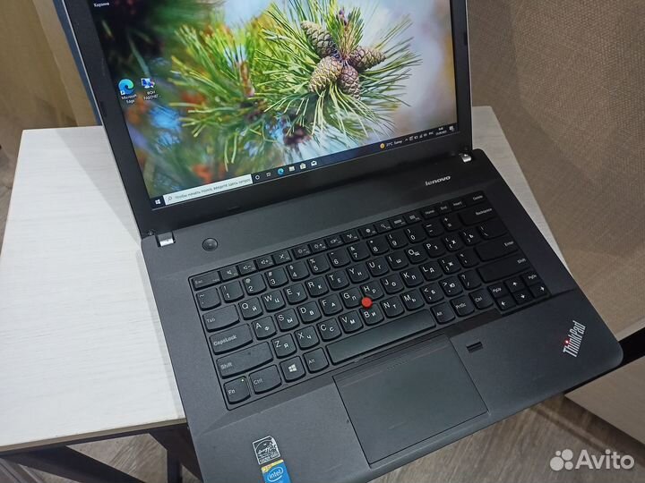 Lenovo Intel i5/8gb/SSD
