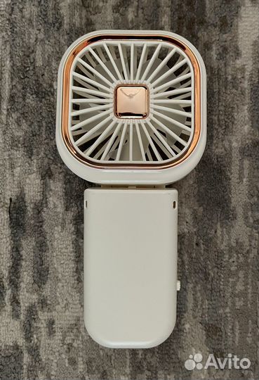 Вентилятор настольный не большой