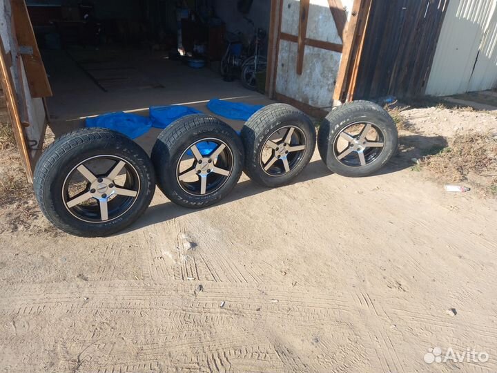 R15 Triangle TR777 205/65, PCD 4x100 DIA 18