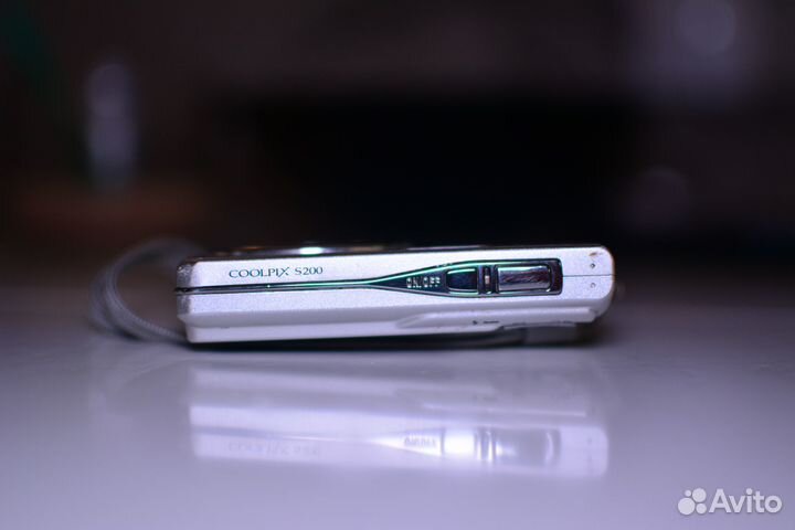 Nikon Coolpix s200