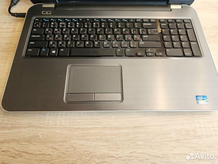 Dell, core i3, 480SSD, 8gb, 17