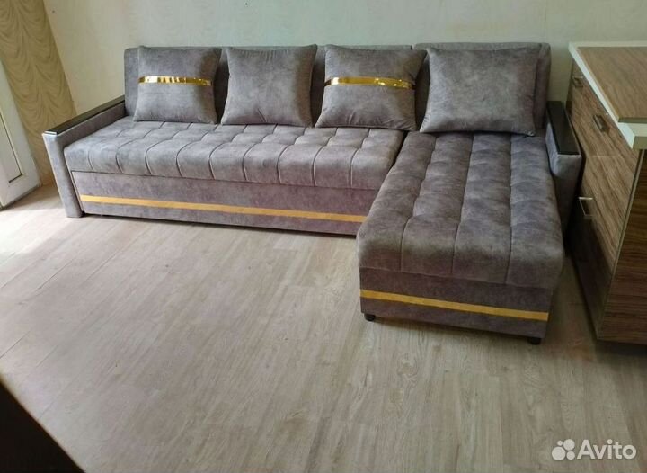 Диван угловой в наличии