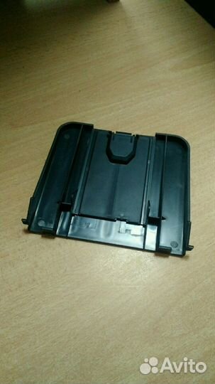 Лоток выхода бумаги