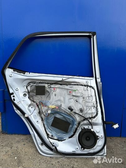 Дверь задняя левая Toyota Auris E150