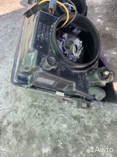 Фара правая vw passat b5