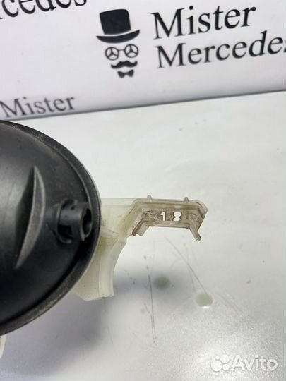 Бачок расширительный Mercedes-Benz C-Class C220