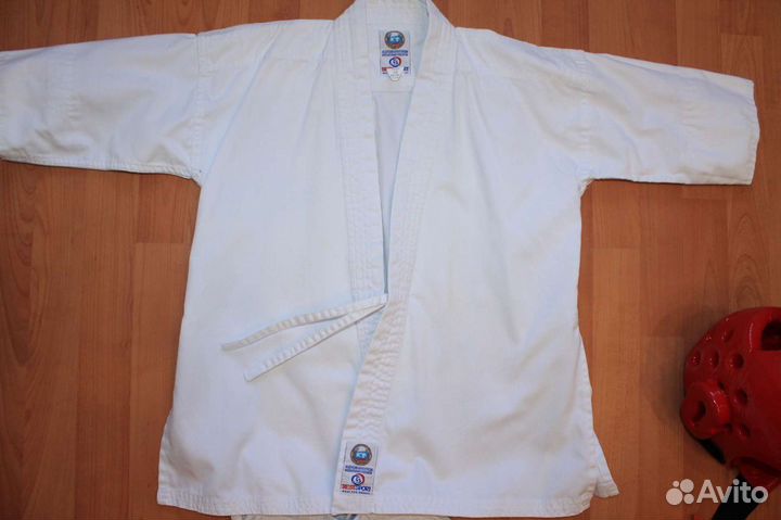 Кимоно, защита, шлем, нарукавники, пояса