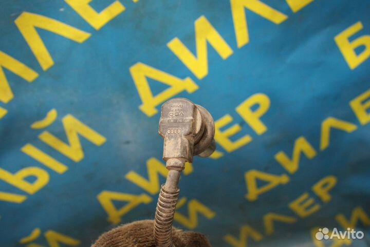 Датчик ABS передний Volkswagen Passat B5+