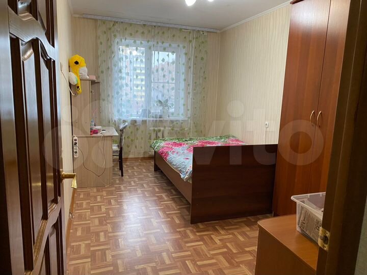 2-к. квартира, 54 м², 4/10 эт.