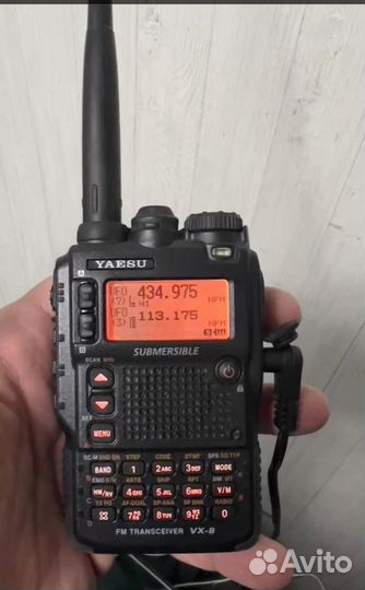 Рация Yaesu VX-8DR
