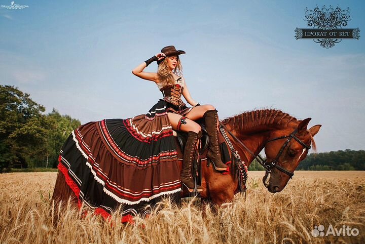 Ковбойкий женский костюм