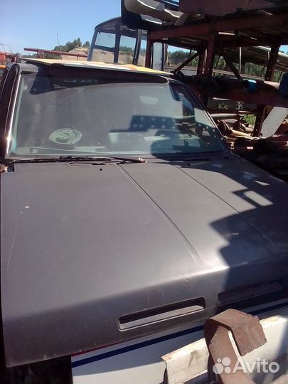 Капот Nissan Terrano 1