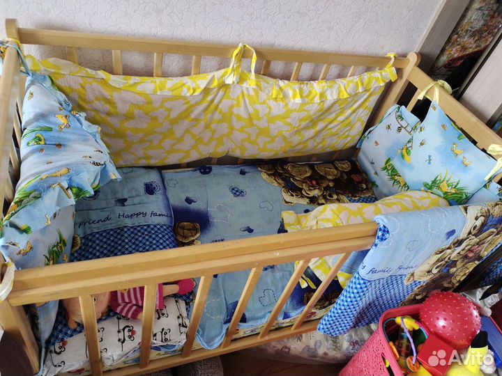 Детская кроватка