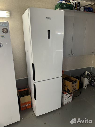 Холодильник hotpoint ariston бу