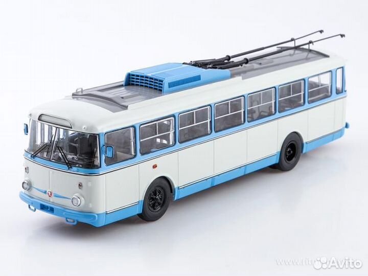 Троллейбус Skoda-9TR