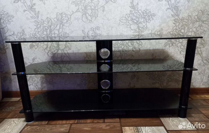 Стеклянная тумба под тв