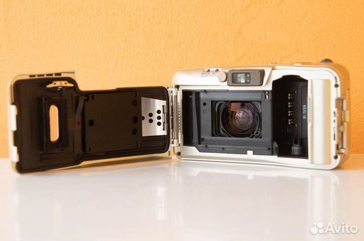 Пленочный фотоаппарат Olympus mju zoom 105