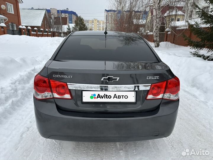 Chevrolet Cruze 1.6 AT, 2011, 256 000 км