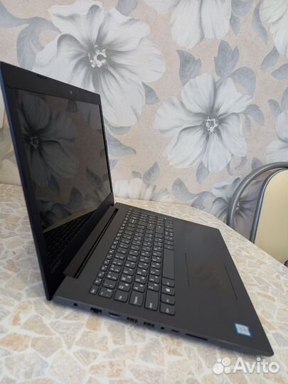 Lenovo, core i3-6060U, 4 ram, hdd 500