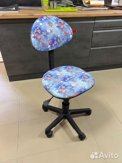 Компьютерное кресло Логика