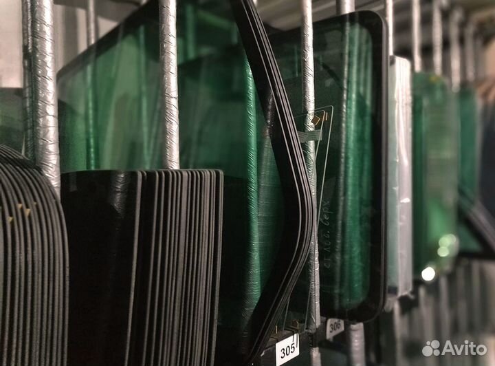 Стекло кабины xcmg RP602