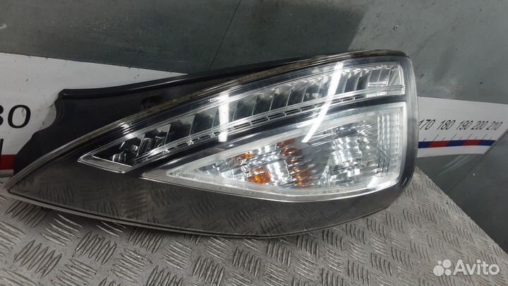 Фонарь Mazda 5 CR (2005-2010)