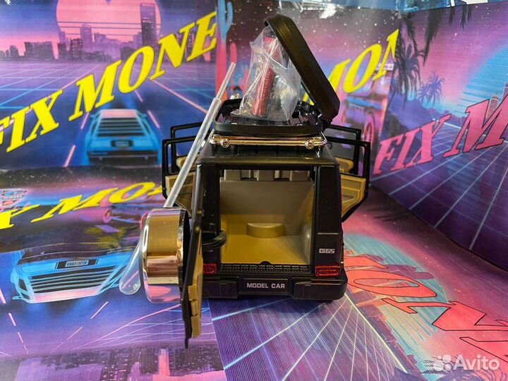 Mercedes-Benz G - Класс с дымом и звуком