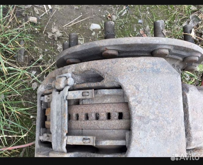 Knorr Суппорт кнорр бу, правый и левый