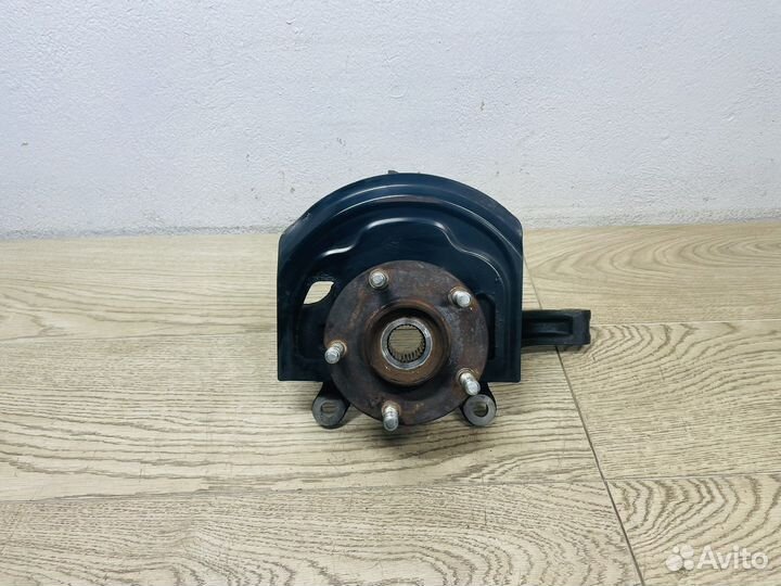 Кулак поворотный правый Nissan X-trail 31