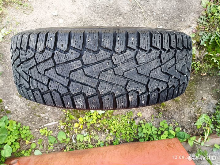 Pirelli Ice Zero 225/65 R17 106T