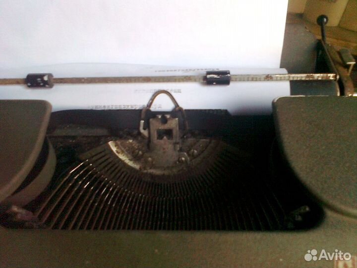 Печатная пишущая машинка