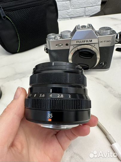 Камера fujifilm X-T30 с двумя обьективами