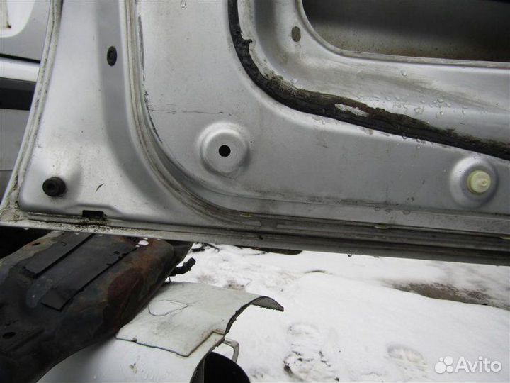 Дверь передняя левая Mitsubishi Pajero 3 4M41 DI-D