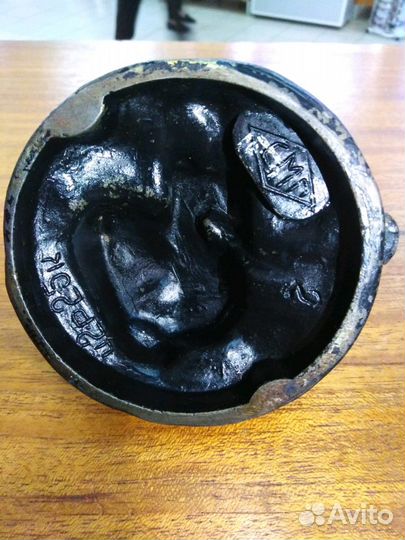 Статуэтка Чугун Мальчик с 3 голубями