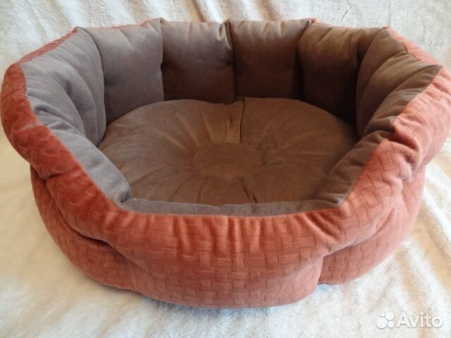 Продам новую лежанку/лежак для кошки