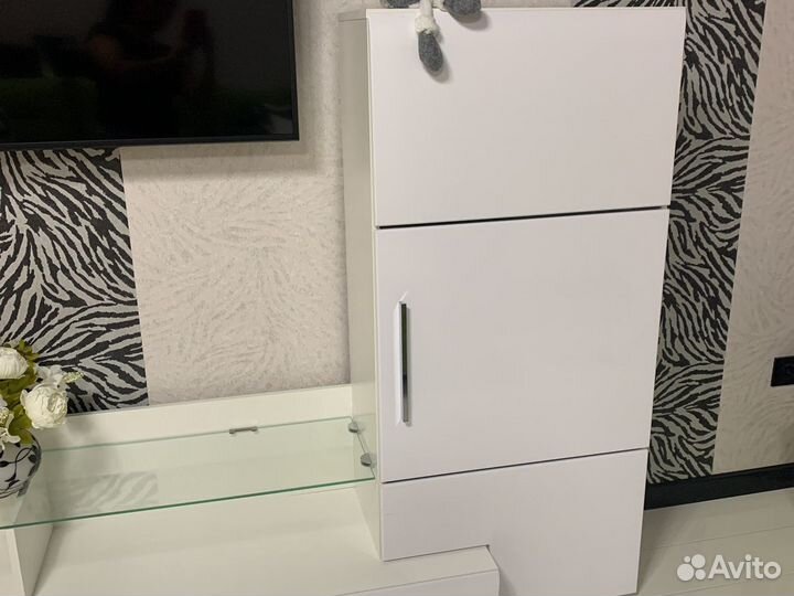 Стенка в гостиную