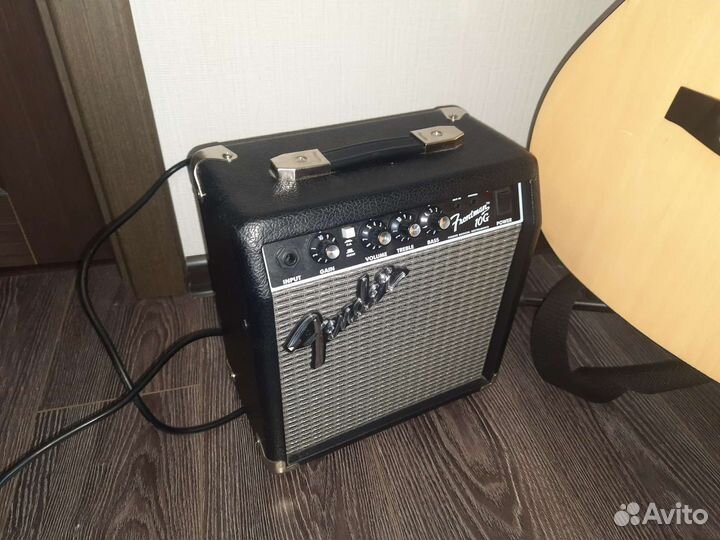 Fender Комбоусилитель Frontman 10G