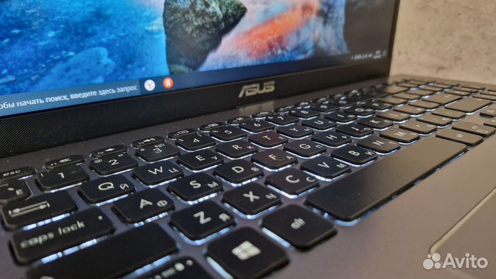 Ноутбук Asus laptop