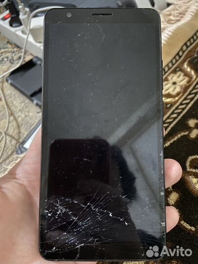 Смартфон ZTE Blade L210 разбит экран