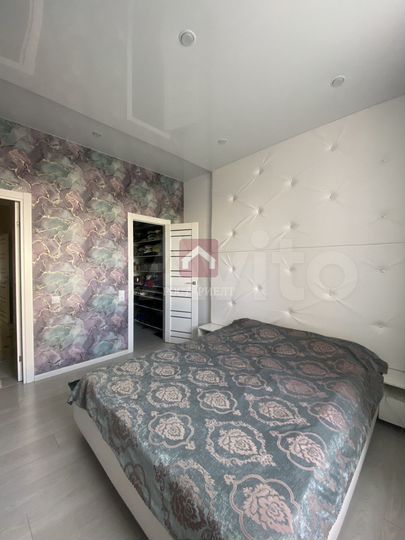 2-к. квартира, 71 м², 1/10 эт.