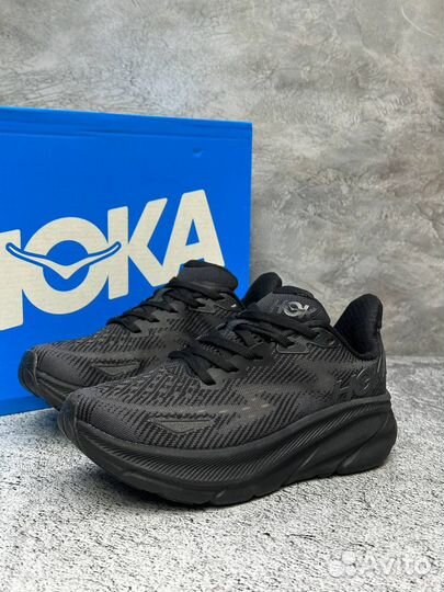 Кроссовки hoka