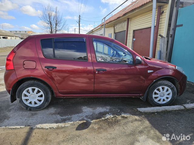 Renault Sandero 1.4 MT, 2014, 129 000 км с пробегом, цена 650000 руб.