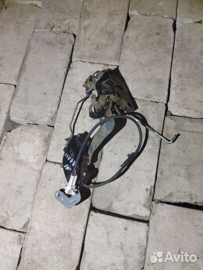 Замок двери Suzuki baleno