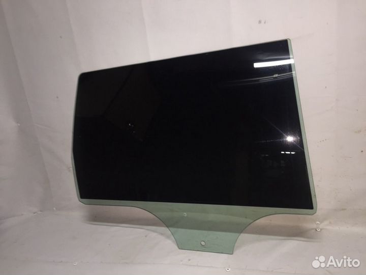 Стекло двери заднее правое Фольксваген Пассат Б5