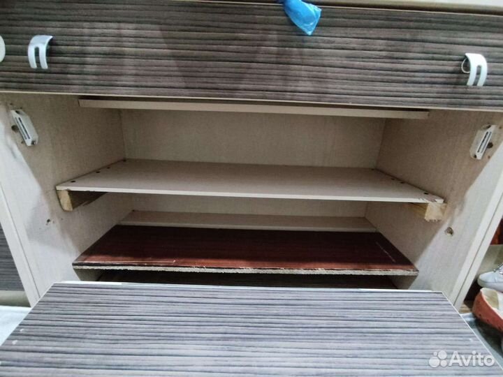 Прихожая со шкафом