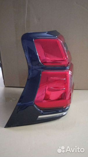 Задние фонари на Toyota Land Cruiser Prado