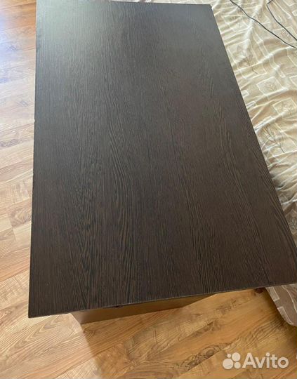 Письменный стол