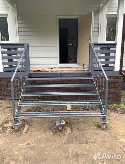 Лестница для дома. Сроки изготовления от 10 дней