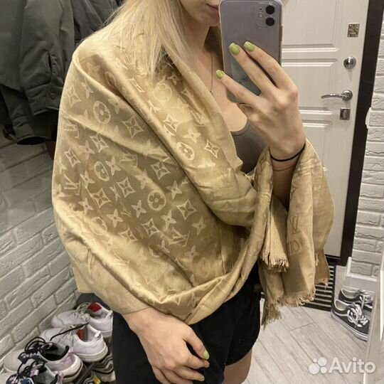 Шарф-палантин