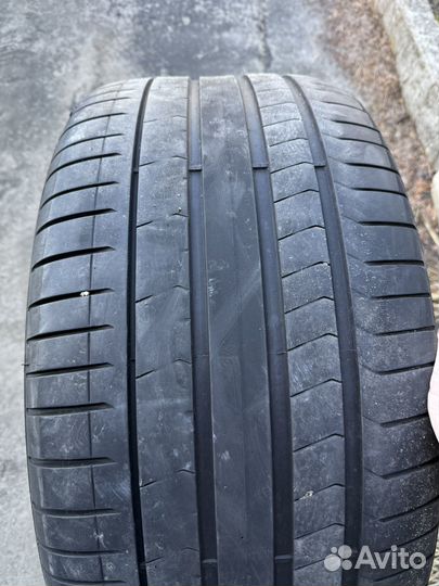 Pirelli P Zero 275/40 R21 и 315/35 R21 107Y